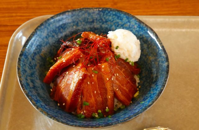 ラフテー丼