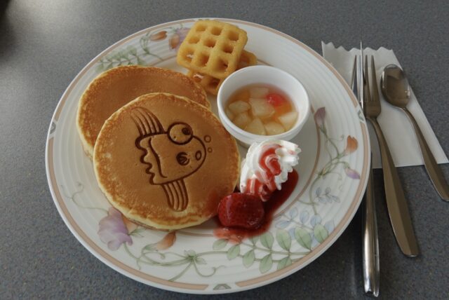 マンボウが刻印されたパンケーキ